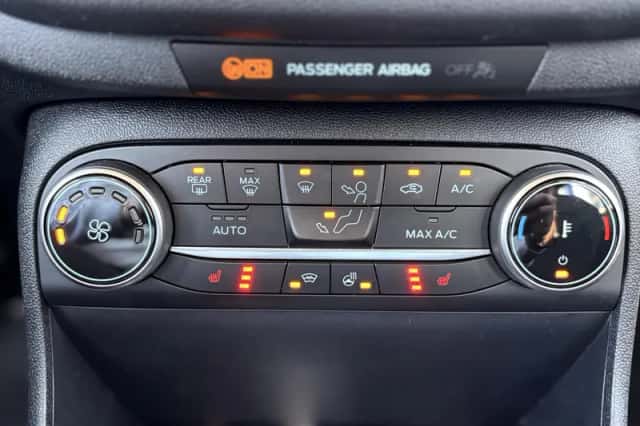 Ford Fiesta (2023) thumbnail 23