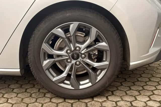 Ford Focus (2023) thumbnail 6