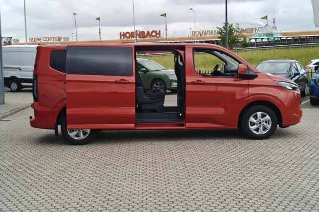 Ford Transit Custom (2025) thumbnail 2
