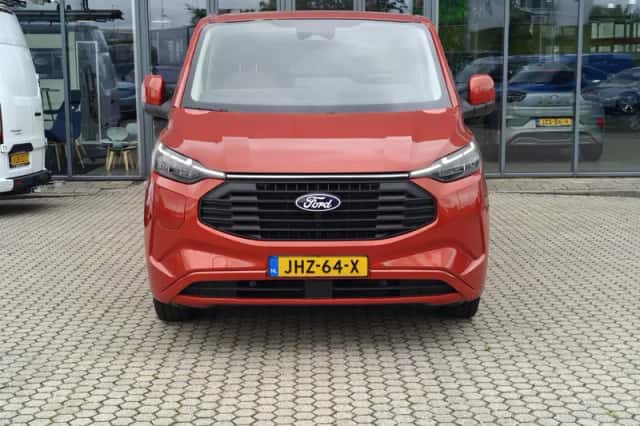 Ford Transit Custom (2025) thumbnail 4