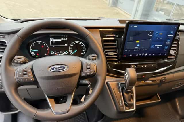 Ford Transit (2024) thumbnail 11
