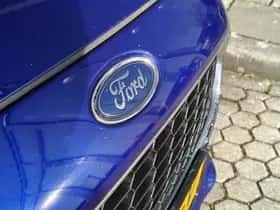 Ford Fiesta (2016) thumbnail 2