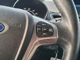 Ford Fiesta (2016) thumbnail 16