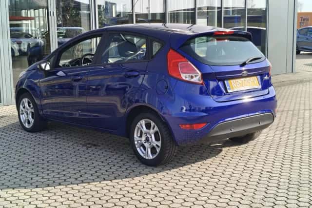 Ford Fiesta (2016) thumbnail 26
