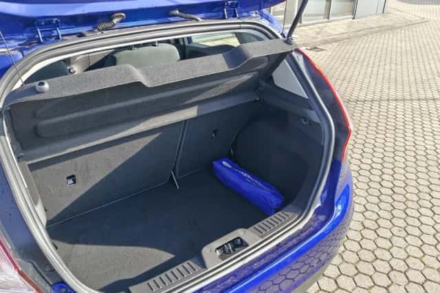 Ford Fiesta (2016) thumbnail 27