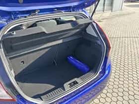 Ford Fiesta (2016) thumbnail 27