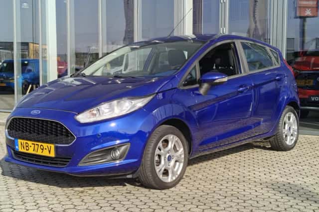 Ford Fiesta (2016) thumbnail 5