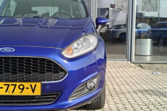 Ford Fiesta (2016) thumbnail 7