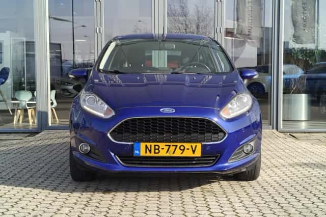 Ford Fiesta (2016) thumbnail 8