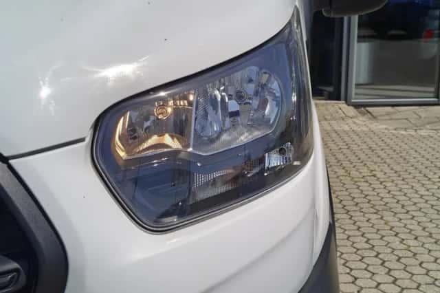 Ford Transit (2024) thumbnail 5