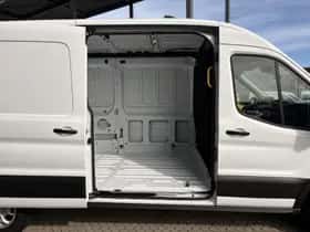 Ford Transit (2024) thumbnail 11
