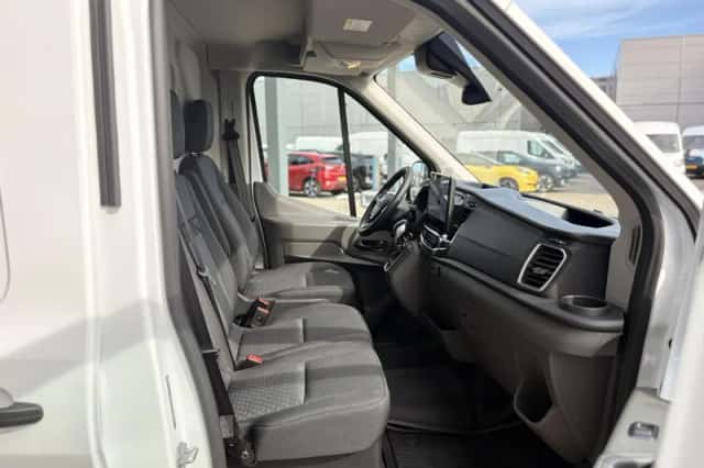 Ford Transit (2024) thumbnail 13