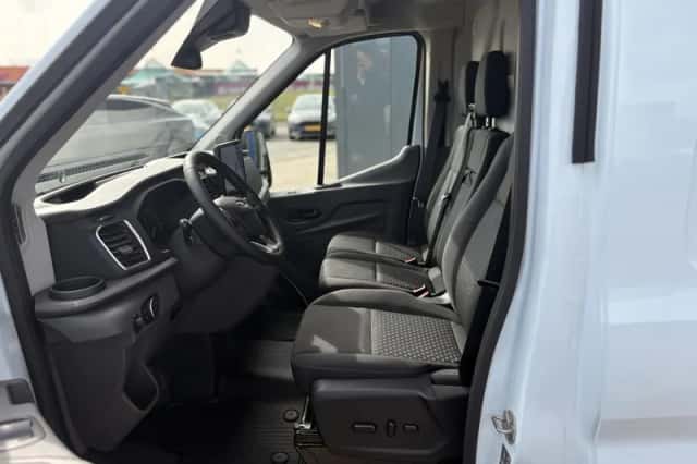 Ford Transit (2024) thumbnail 14