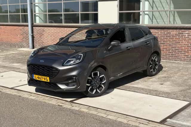 Ford Puma (2021) thumbnail 2