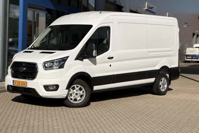 Ford Transit (2024) thumbnail 2