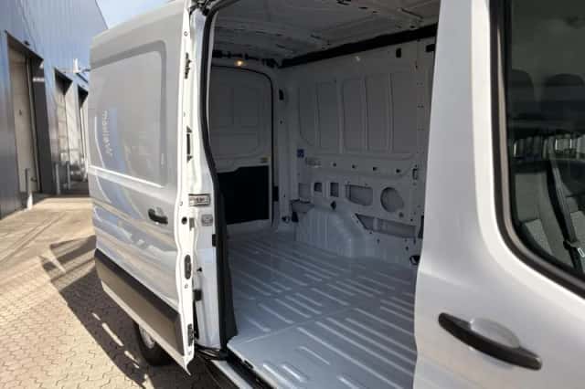 Ford Transit (2024) thumbnail 11