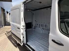 Ford Transit (2024) thumbnail 11