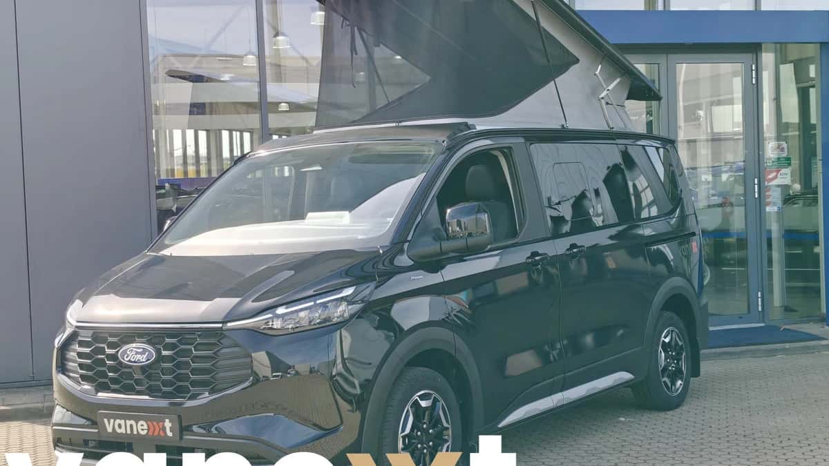 Ford Tourneo Custom (2025) — foto 1