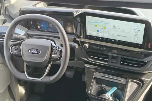 Ford Tourneo Custom (2025) thumbnail 19