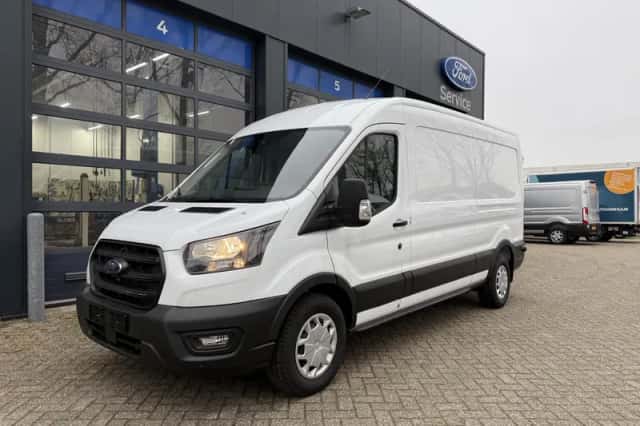 Ford Transit (2024) thumbnail 2