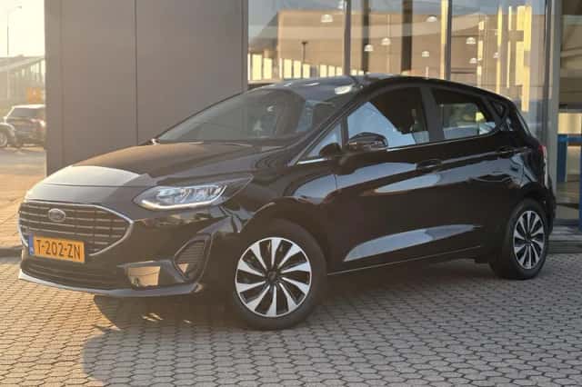 Ford Fiesta (2023) thumbnail 2