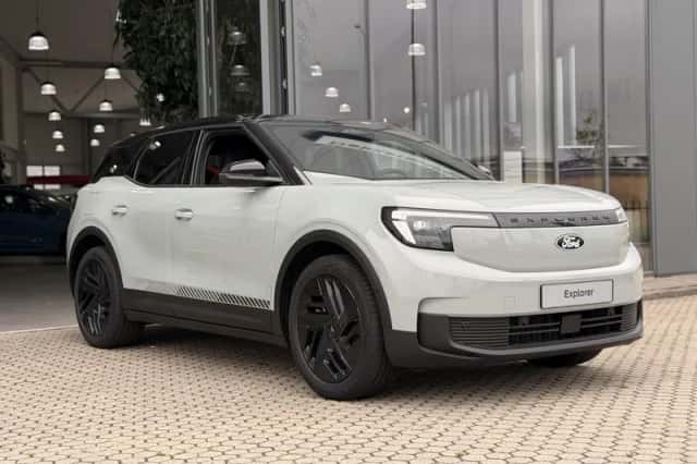 Ford Explorer (2026) thumbnail 5