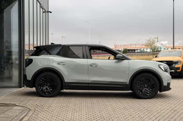Ford Explorer (2026) thumbnail 6