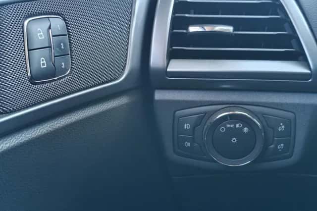 Ford Mondeo (2019) thumbnail 14