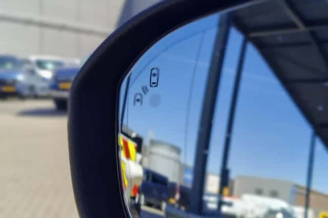 Ford Mondeo (2019) thumbnail 21