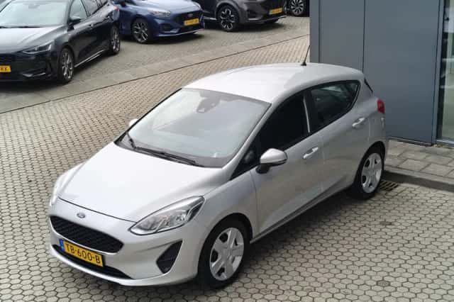 Ford Fiesta (2018) thumbnail 2