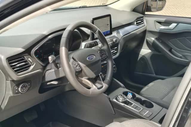 Ford Focus (2022) thumbnail 13