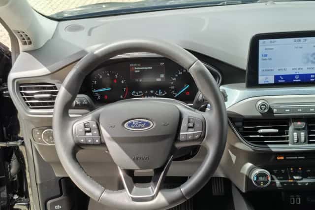 Ford Focus (2022) thumbnail 21