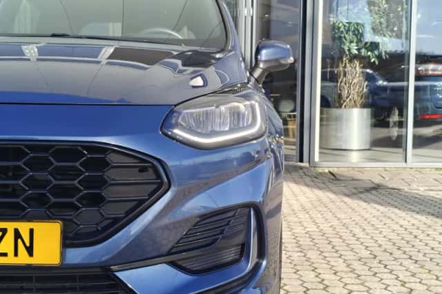 Ford Fiesta (2023) thumbnail 2