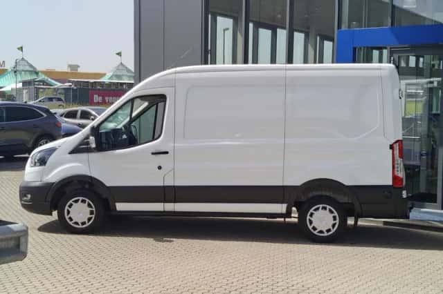 Ford Transit (2024) thumbnail 8