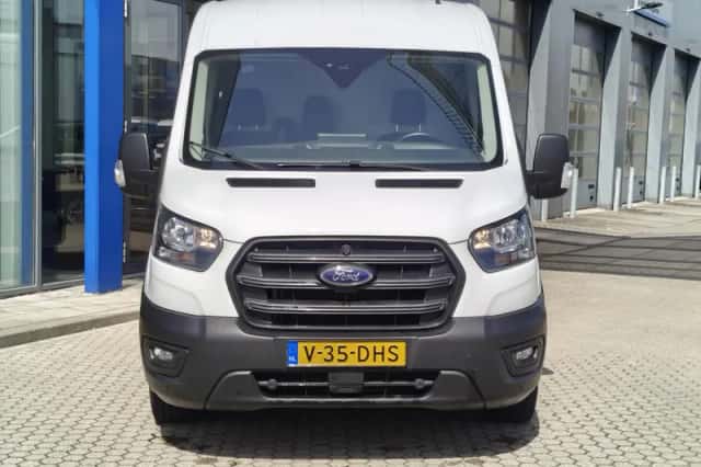 Ford Transit (2024) thumbnail 9