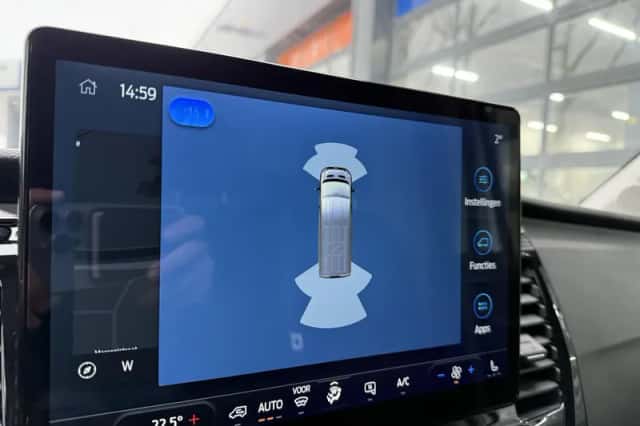 Ford Transit (2024) thumbnail 18