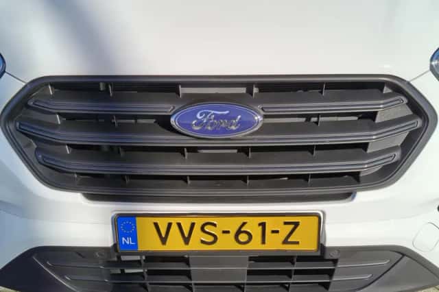 Ford Transit Custom (2023) thumbnail 16
