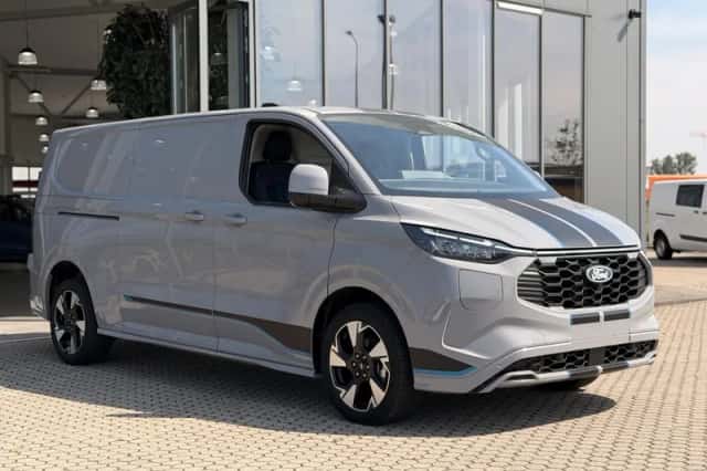 Ford Transit Custom (2025) thumbnail 5