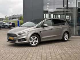 Ford S-Max (2015) thumbnail 2