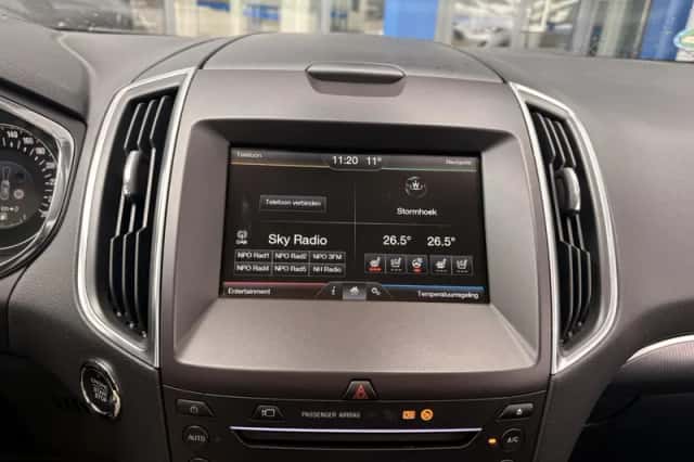 Ford S-Max (2015) thumbnail 24