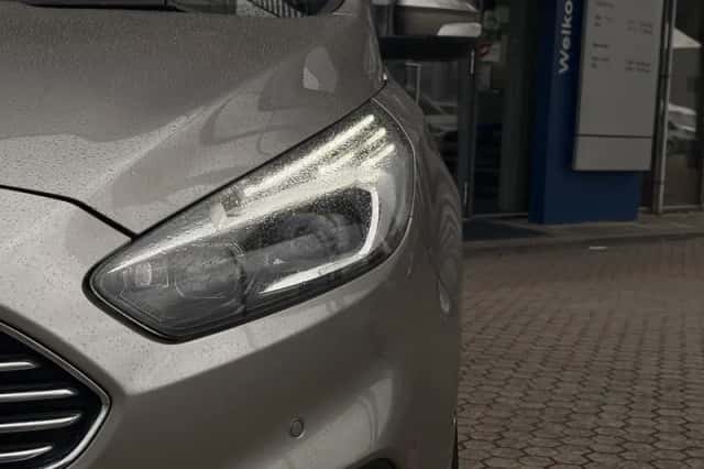 Ford S-Max (2015) thumbnail 4