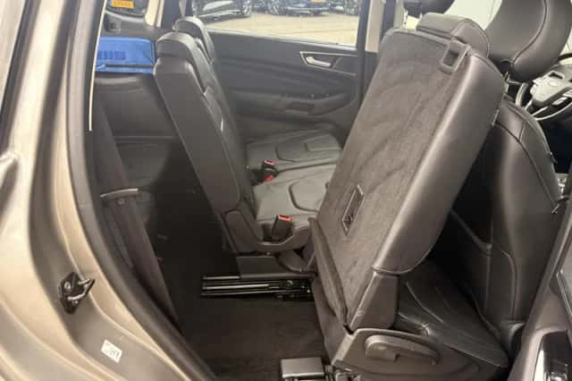 Ford S-Max (2015) thumbnail 33