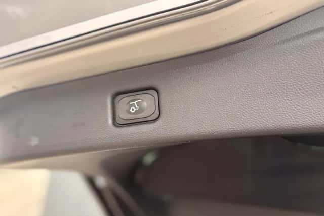 Ford S-Max (2015) thumbnail 37