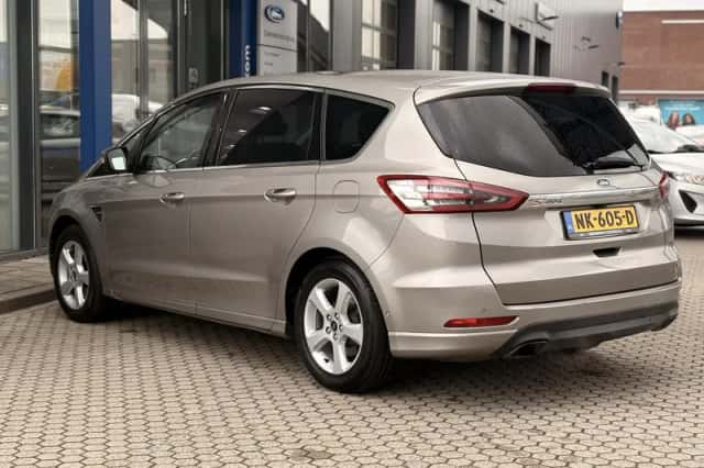 Ford S-Max (2015) thumbnail 7