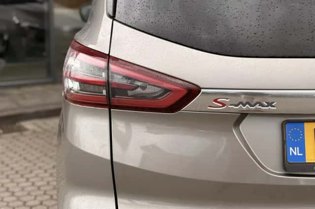 Ford S-Max (2015) thumbnail 10