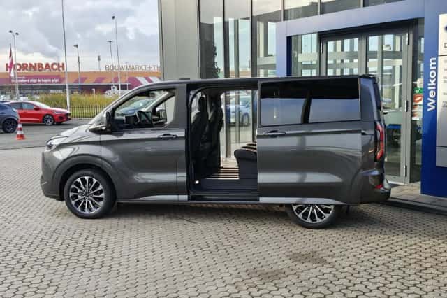 Ford Tourneo Custom (2026) thumbnail 6