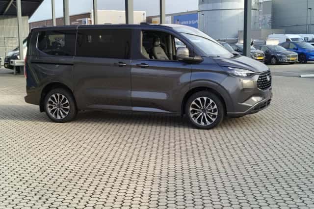 Ford Tourneo Custom (2026) thumbnail 8