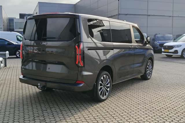 Ford Tourneo Custom (2026) thumbnail 9