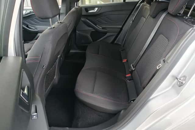 Ford Focus (2023) thumbnail 12