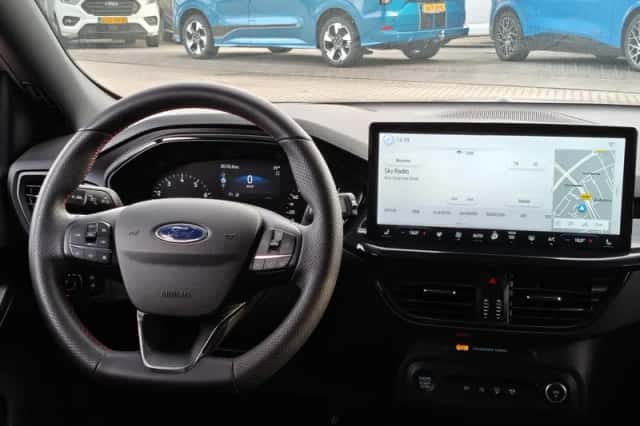 Ford Focus (2023) thumbnail 15
